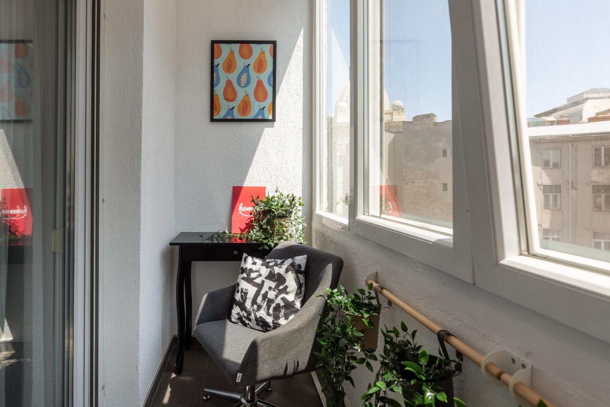 Modern 1Br Apt In The Old Town: The Perfect Choice Бухарест Экстерьер фото