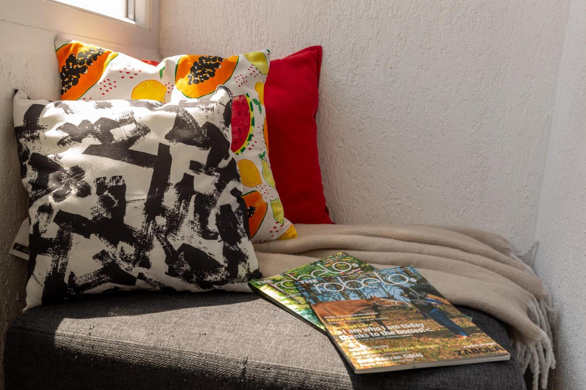 Modern 1Br Apt In The Old Town: The Perfect Choice Бухарест Экстерьер фото