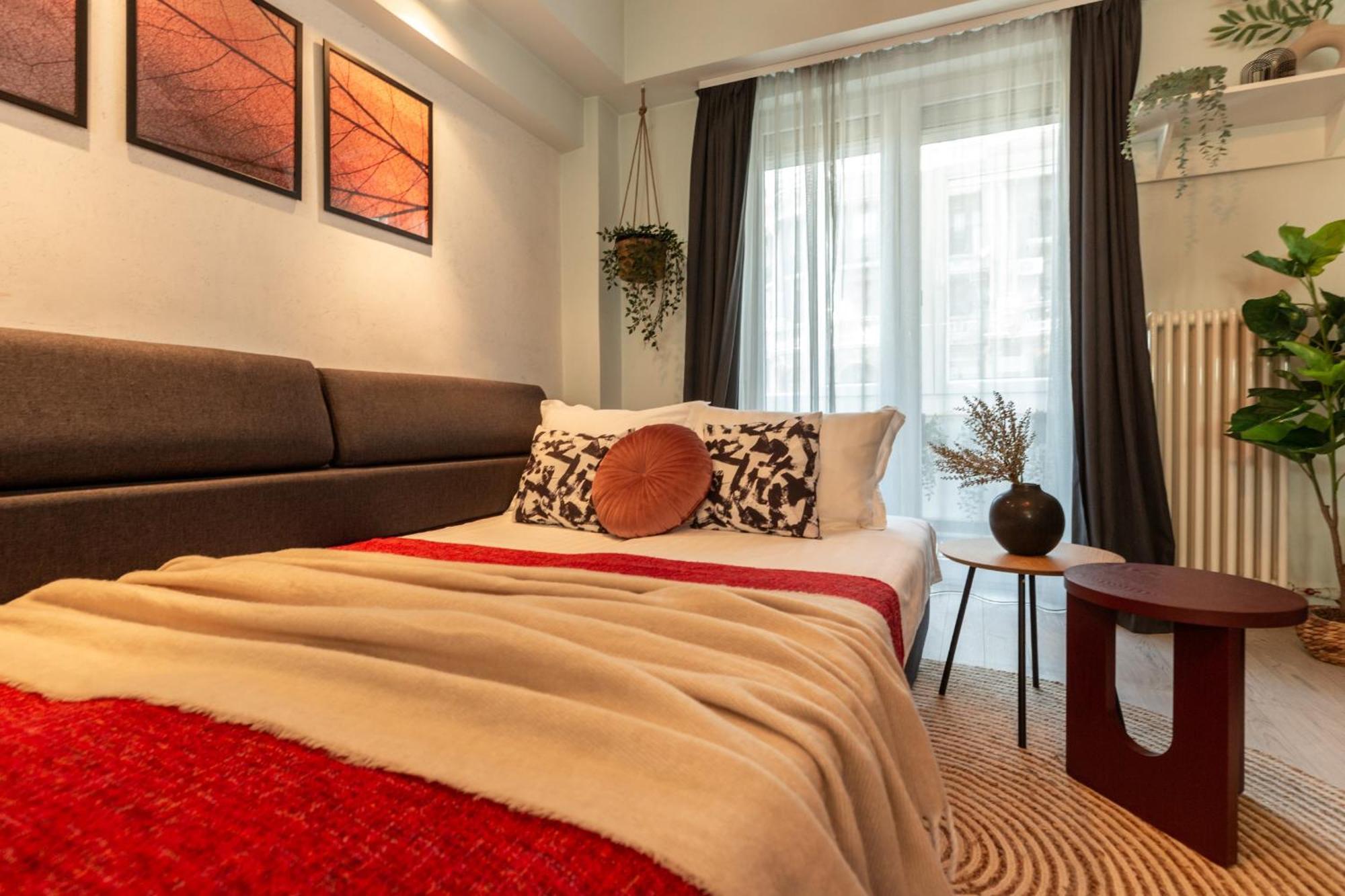 Modern 1Br Apt In The Old Town: The Perfect Choice Бухарест Экстерьер фото